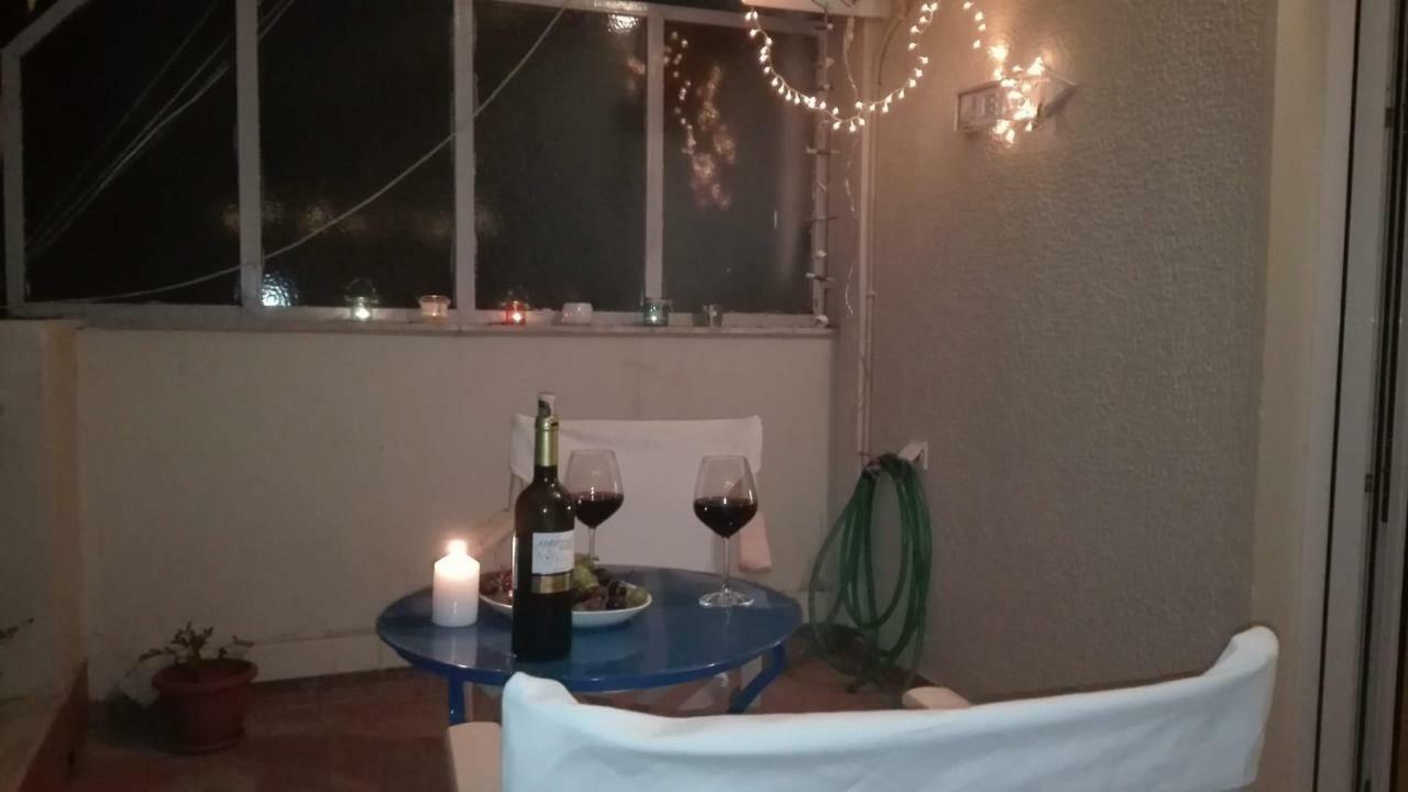 Ferienwohnung Just 9 Min From Acropolis Athen Exterior foto